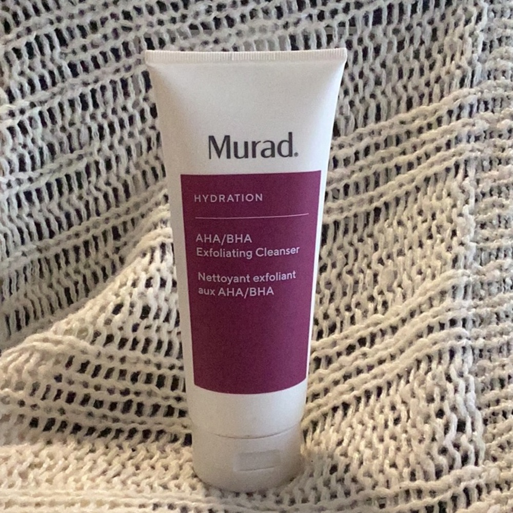 Murad AHA/BHA Exfoliating Cleanser - White and Purple